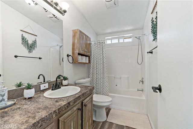 61375 Leslie Lane, Landers, CA 92285