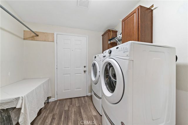 61375 Leslie Lane, Landers, CA 92285