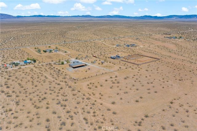 61375 Leslie Lane, Landers, CA 92285