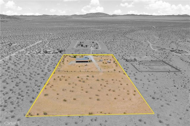 61375 Leslie Lane, Landers, CA 92285