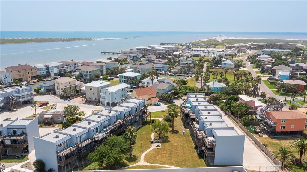 900 N Station St A-1, Port Aransas, TX 78373 — photo 2