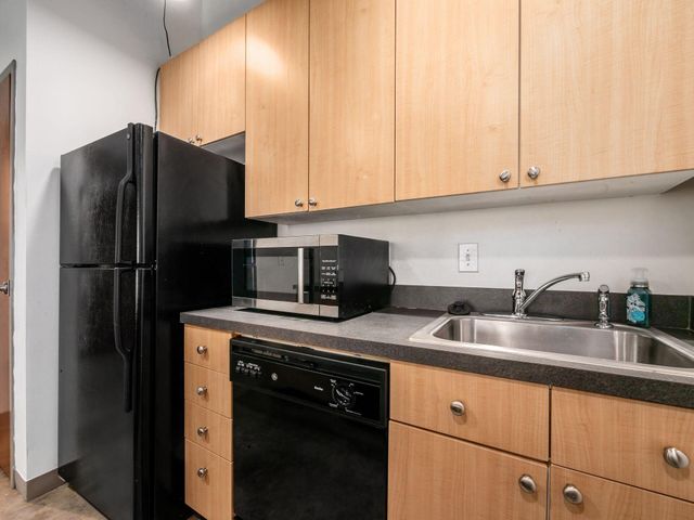 769 N High Street, R303, Columbus, OH 43215