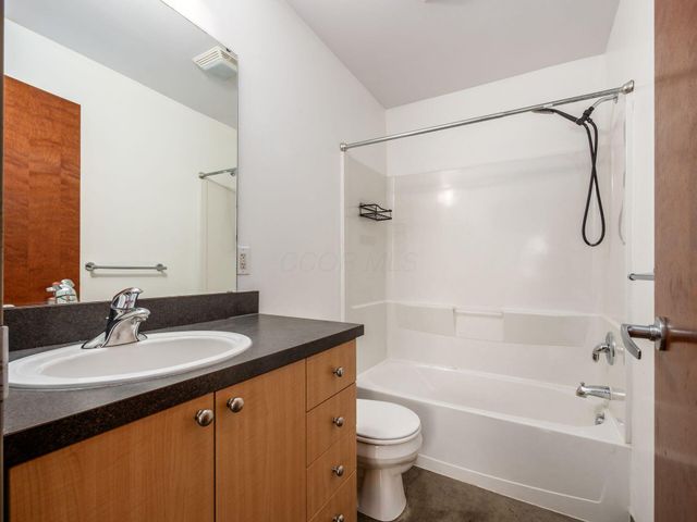 769 N High Street, R303, Columbus, OH 43215