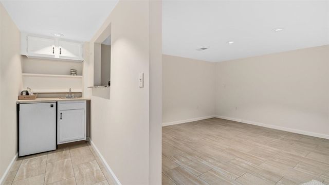 20481 Northland Drive, Paris, MI 49338