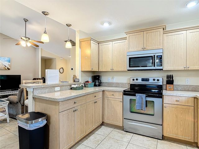 208 JENNIFER DRIVE, Rotonda West, FL 33947