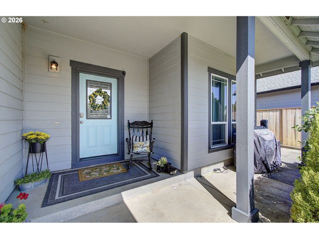 33940 Se ERIKA Ct, Scappoose, OR 97056