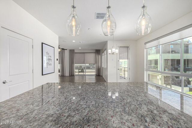 1250 N ABBEY Lane 209, Chandler, AZ 85226