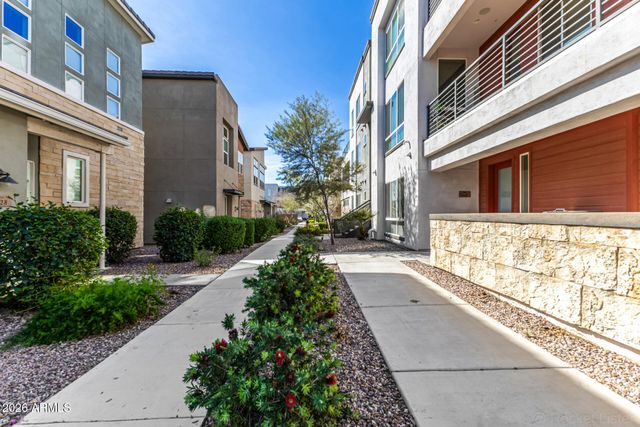 1250 N ABBEY Lane 209, Chandler, AZ 85226