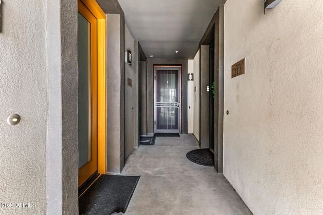 1250 N ABBEY Lane 209, Chandler, AZ 85226