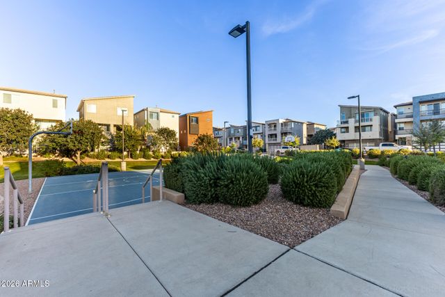 1250 N ABBEY Lane 209, Chandler, AZ 85226