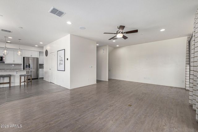 1250 N ABBEY Lane 209, Chandler, AZ 85226