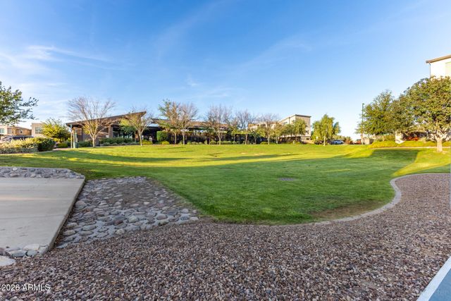 1250 N ABBEY Lane 209, Chandler, AZ 85226