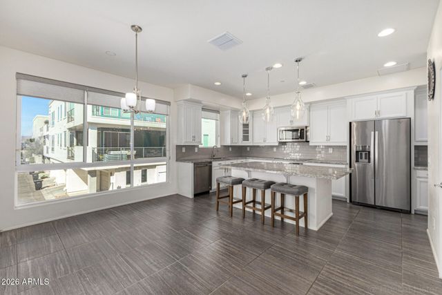 1250 N ABBEY Lane 209, Chandler, AZ 85226