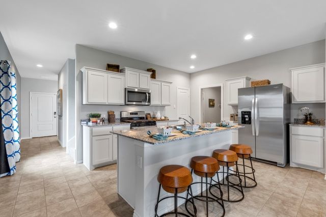 637 SHADED GROVE Drive, Denton, TX 76249