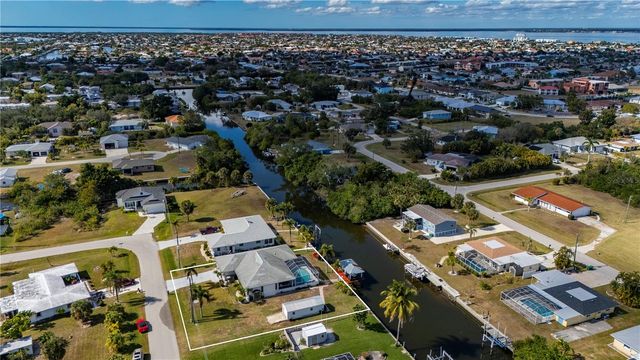 750 STURGEON PLACE, Punta Gorda, FL 33950