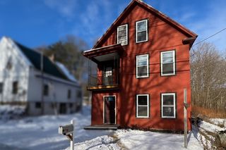 52 Henniker Street, Hillsborough, NH 03244
