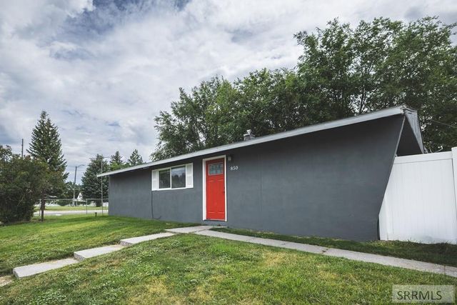 850 Royal Avenue, Idaho Falls, ID 83401