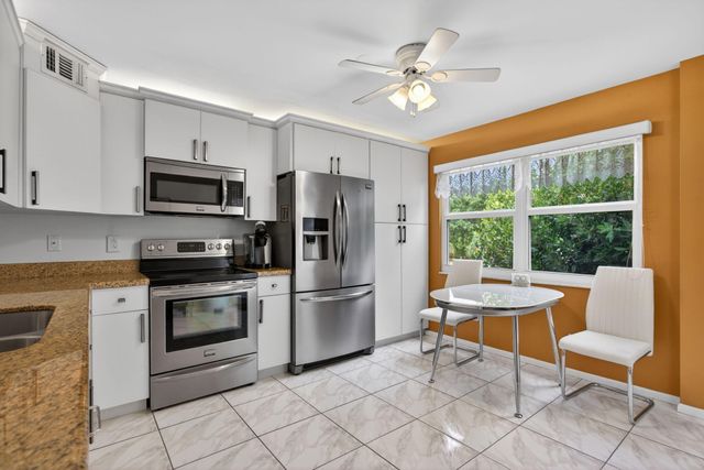 3202 Portofino Point O3, Coconut Creek, FL 33066