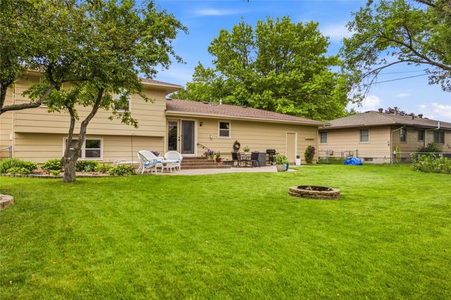 1113 SE Cortina Drive, Ankeny, IA 50021