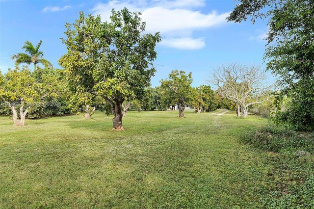 19900 SW 280th St, Homestead, FL 33031