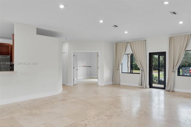 19900 SW 280th St, Homestead, FL 33031