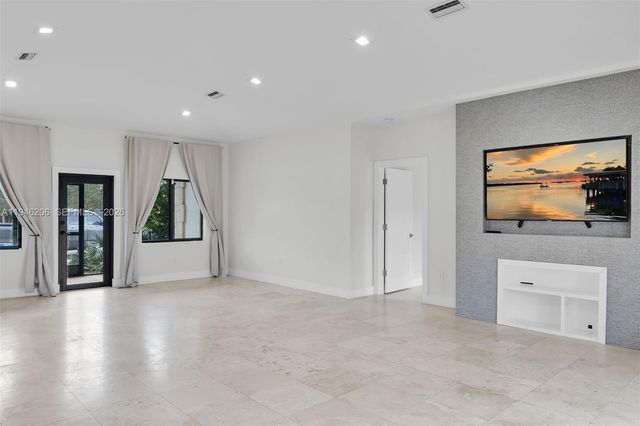 19900 SW 280th St, Homestead, FL 33031