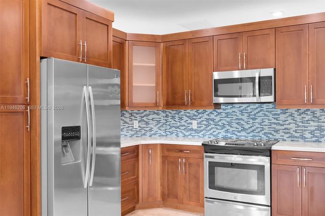 19900 SW 280th St, Homestead, FL 33031