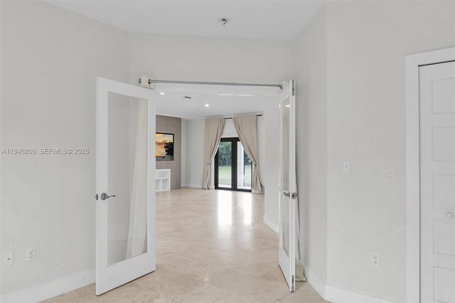 19900 SW 280th St, Homestead, FL 33031