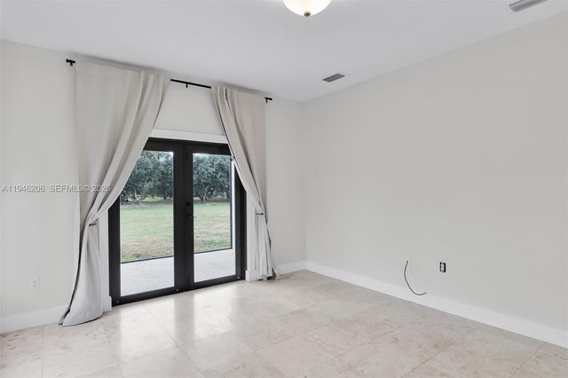 19900 SW 280th St, Homestead, FL 33031