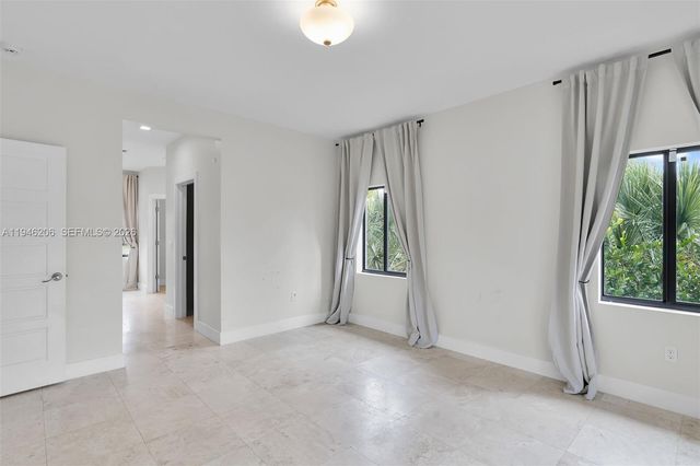 19900 SW 280th St, Homestead, FL 33031