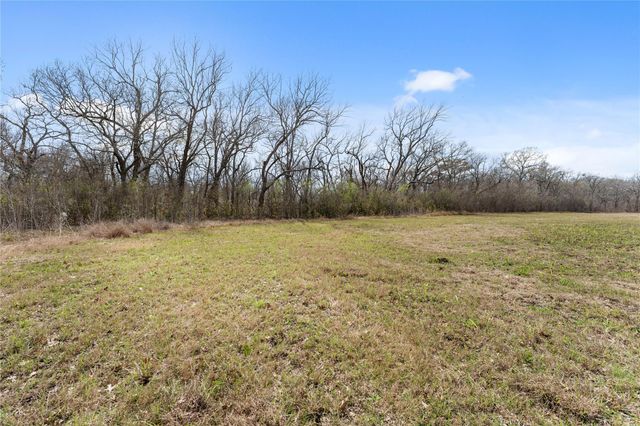 Tract 5 Cr 117, Hungerford, TX 77448