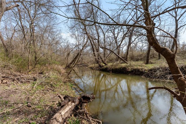 Tract 5 Cr 117, Hungerford, TX 77448