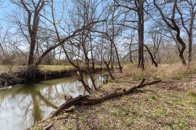 Tract 5 Cr 117, Hungerford, TX 77448