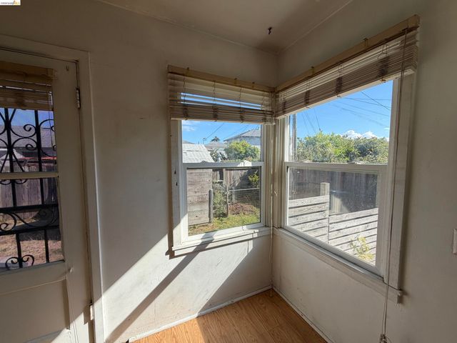 274 Collins, Richmond, CA 94801