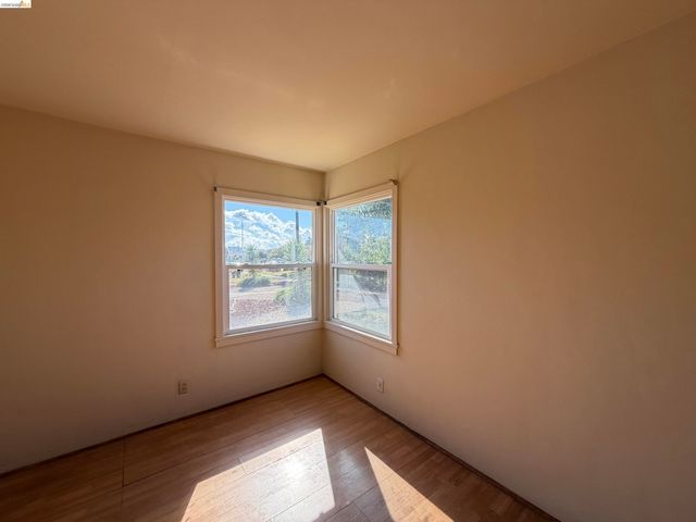 274 Collins, Richmond, CA 94801