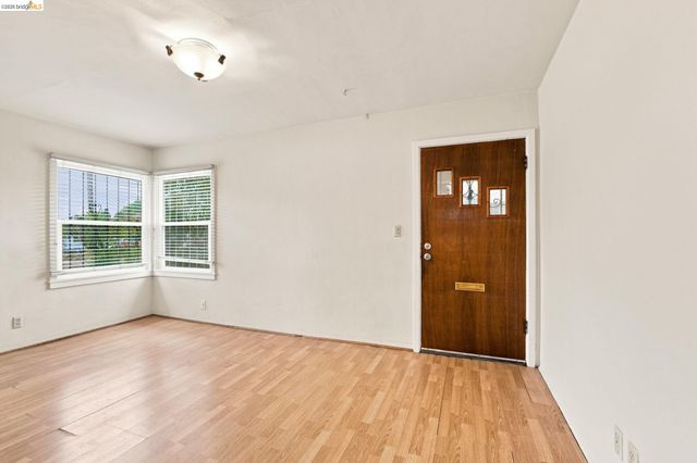 274 Collins, Richmond, CA 94801