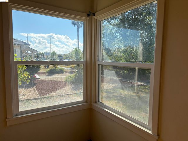 274 Collins, Richmond, CA 94801