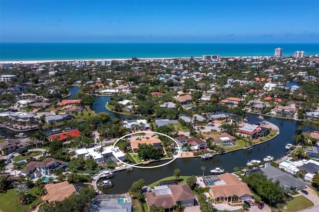 819 PARADISE WAY, Sarasota, FL 34242