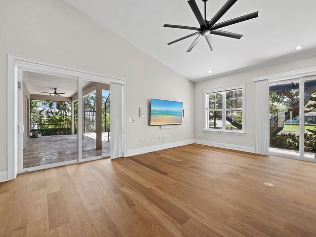819 PARADISE WAY, Sarasota, FL 34242