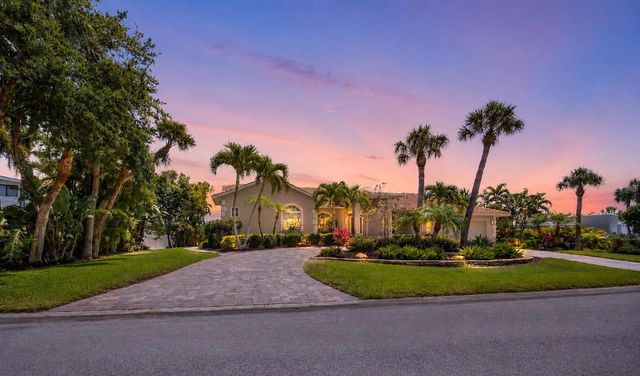 819 PARADISE WAY, Sarasota, FL 34242