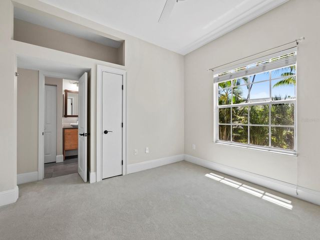 819 PARADISE WAY, Sarasota, FL 34242