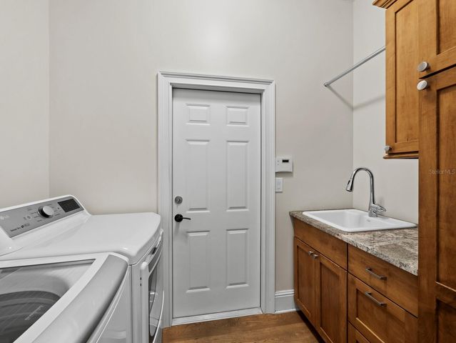 819 PARADISE WAY, Sarasota, FL 34242