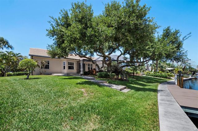819 PARADISE WAY, Sarasota, FL 34242