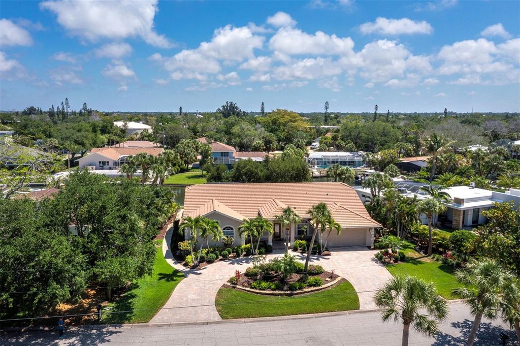 819 PARADISE WAY, Sarasota, FL 34242
