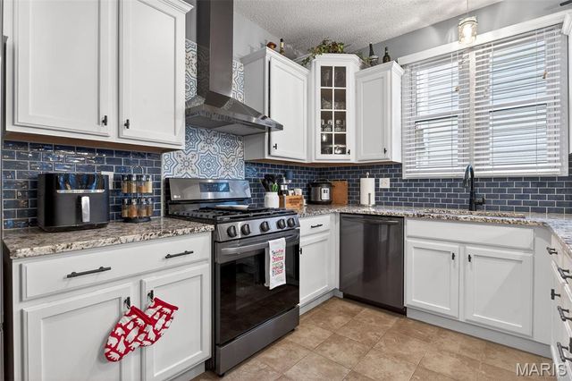 3308 Shutten Street, St Charles, MO 63301