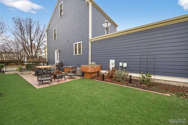 3308 Shutten Street, St Charles, MO 63301