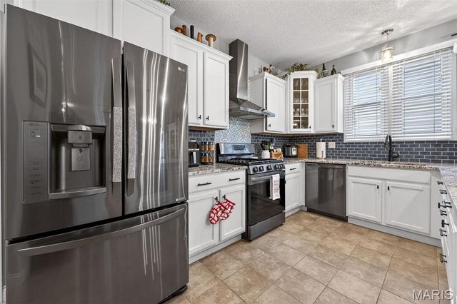 3308 Shutten Street, St Charles, MO 63301