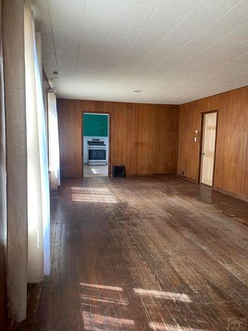 309 Walsen Ave, Walsenburg, CO 81089