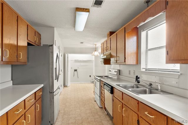 14004 Valley, Northport, AL 35475