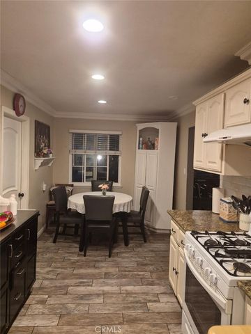 4605 W Flight Avenue, Santa Ana, CA 92704